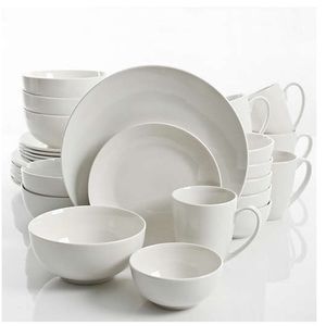Brand New 30 Piece Kitchenware Dinnerware Set